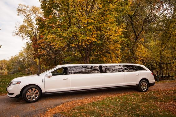 White Lincoln MKT Exec Rental from Xclusive Limousine Vancouver